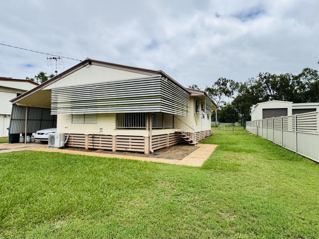 9 FORREST DR, MORANBAH, QLD 4744
