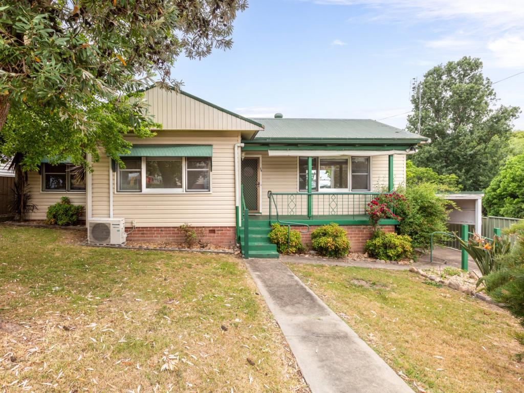 26 Gordon St, Bega, NSW 2550