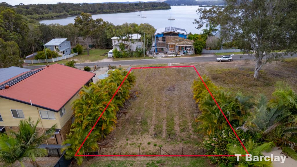 21 Schooner St, Russell Island, QLD 4184