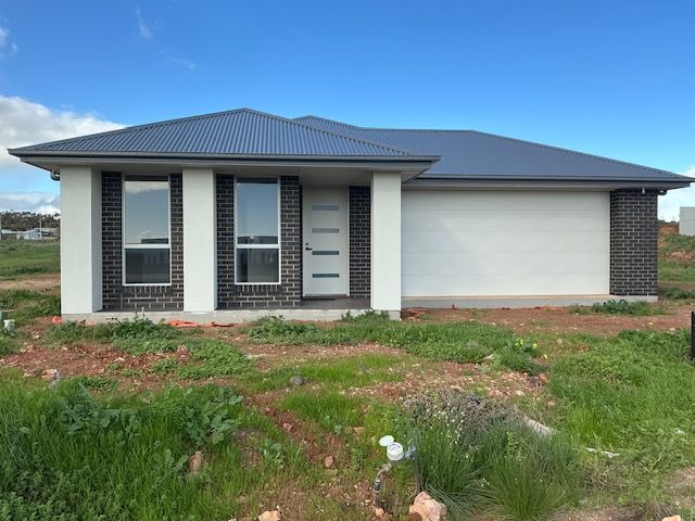 80 LIBERATOR WAY, WALLAROO, SA 5556