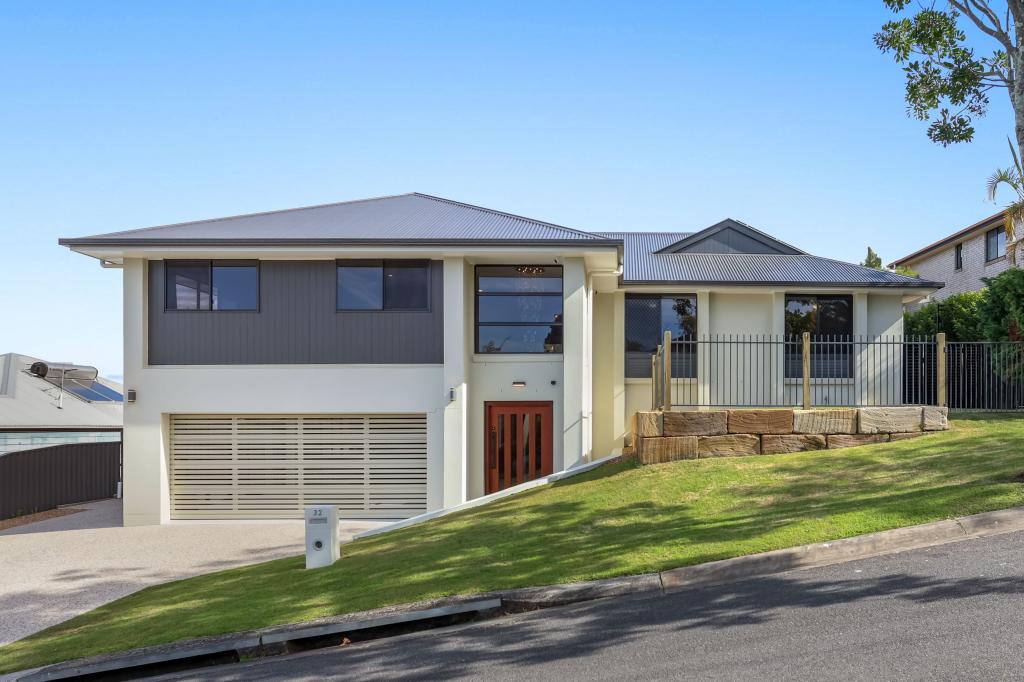 32 Pago Tce, Pacific Pines, QLD 4211