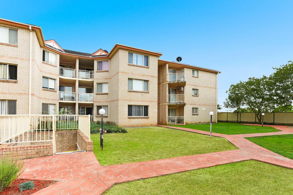 2/1 Hillview St, Roselands, NSW 2196
