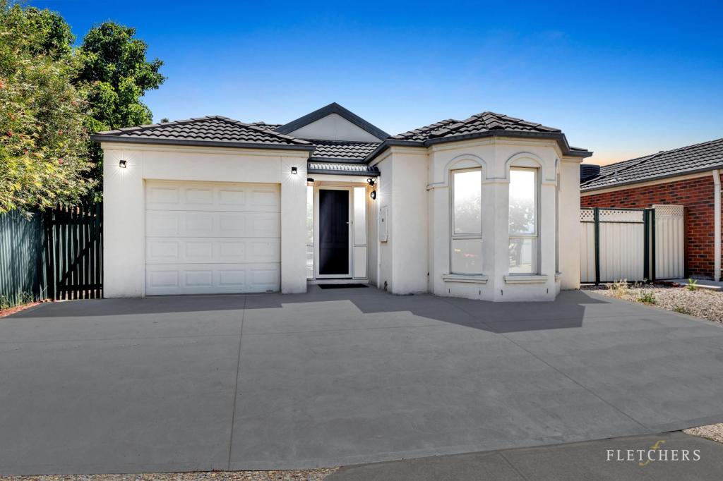 10 HAMPSHIRE CT, TARNEIT, VIC 3029