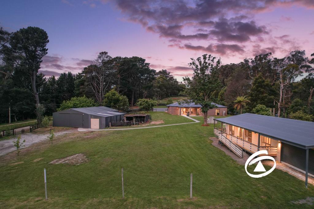 68 Fielder Rd, Cockatoo, VIC 3781