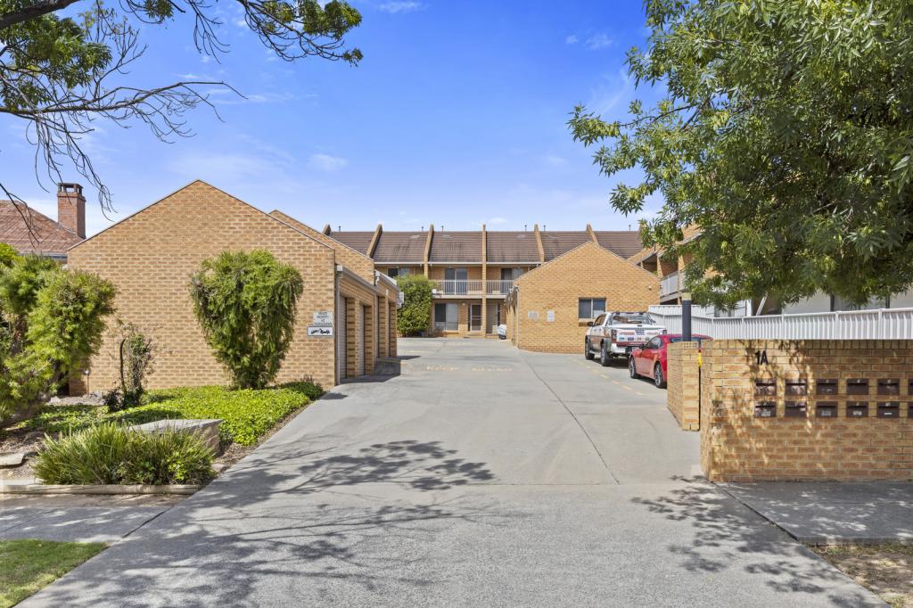 2/1a Davison St, Crestwood, NSW 2620