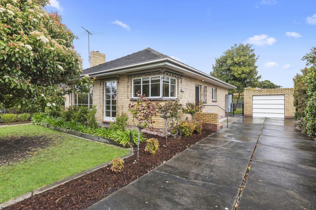 30 Gladstone St, Hamlyn Heights, VIC 3215