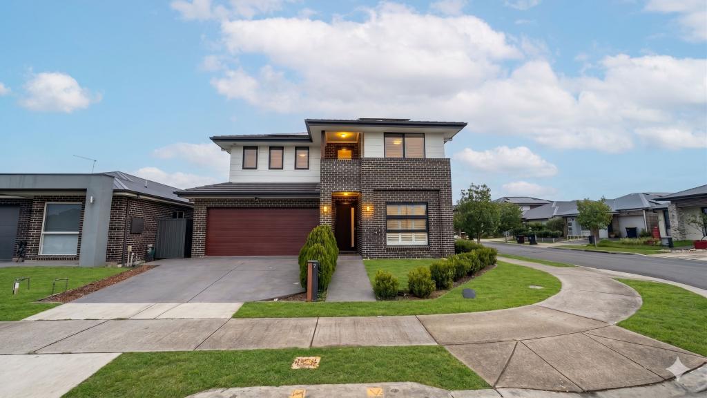 2 Charlie St, Jordan Springs, NSW 2747