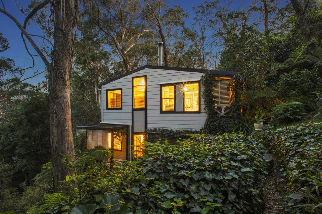 87 Henderson Rd, Wentworth Falls, NSW 2782