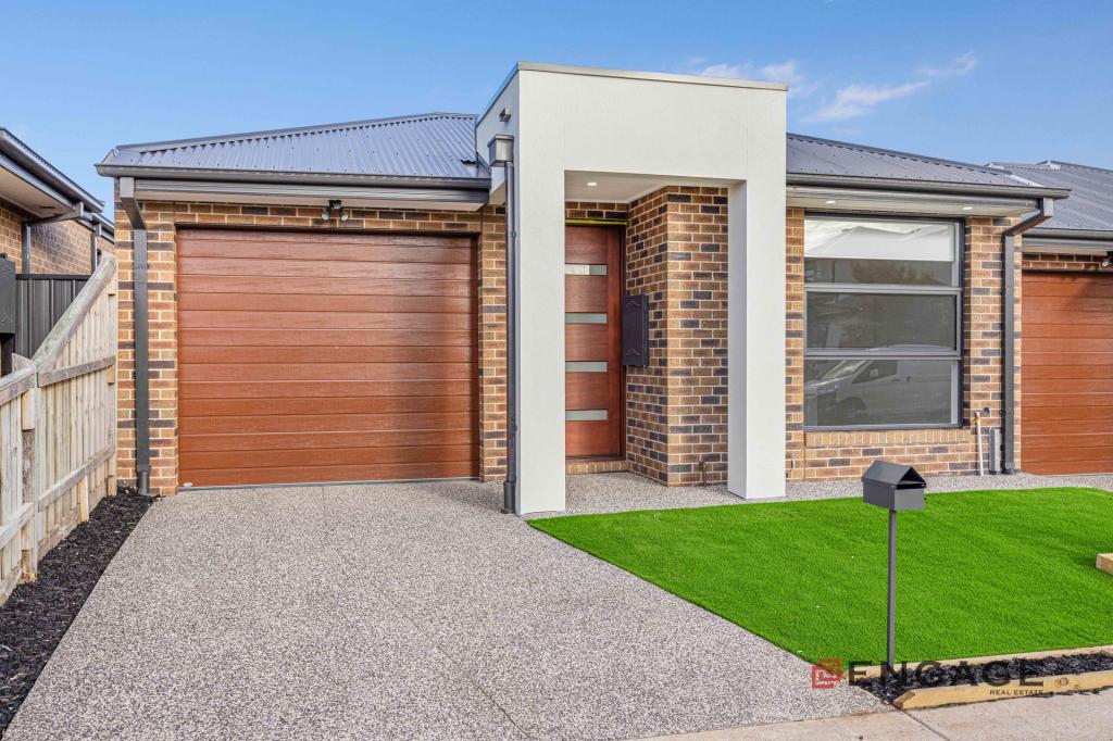 12 CASELIN ST, TARNEIT, VIC 3029