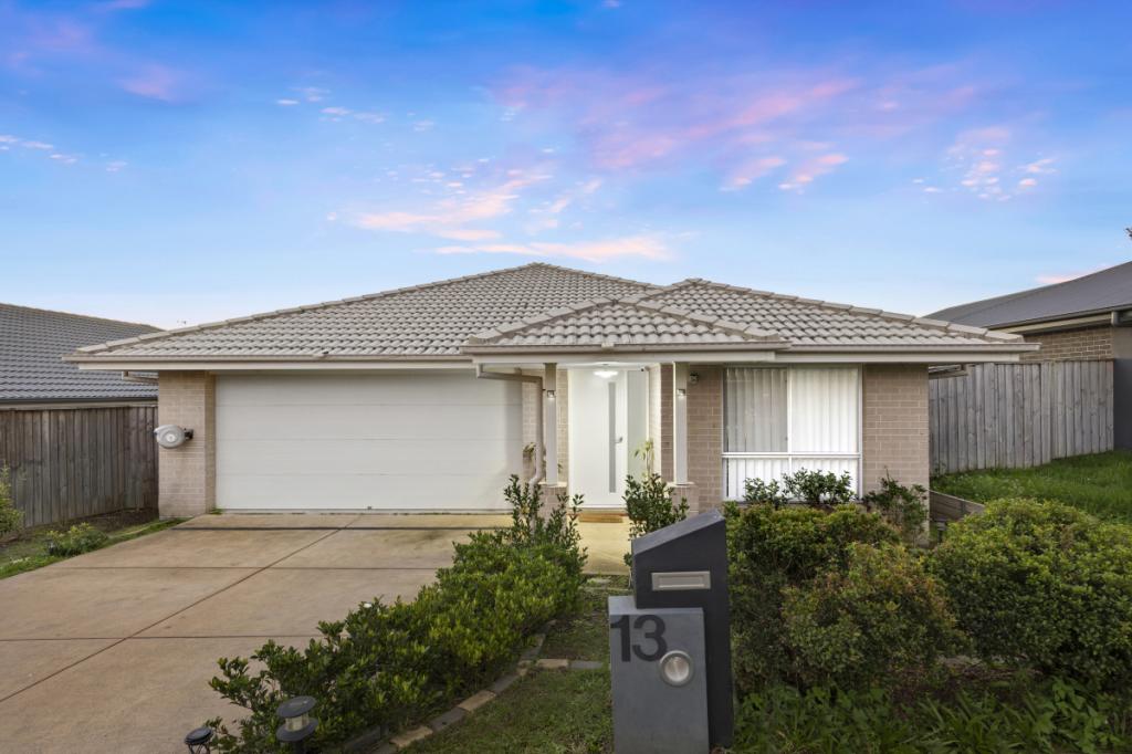 13 Plover Cct, Aberglasslyn, NSW 2320