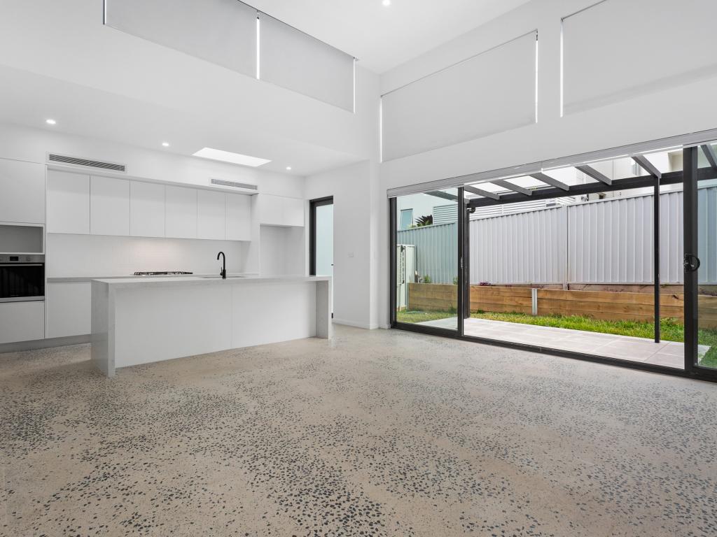 2/11 Dudley Ave, Caringbah South, NSW 2229