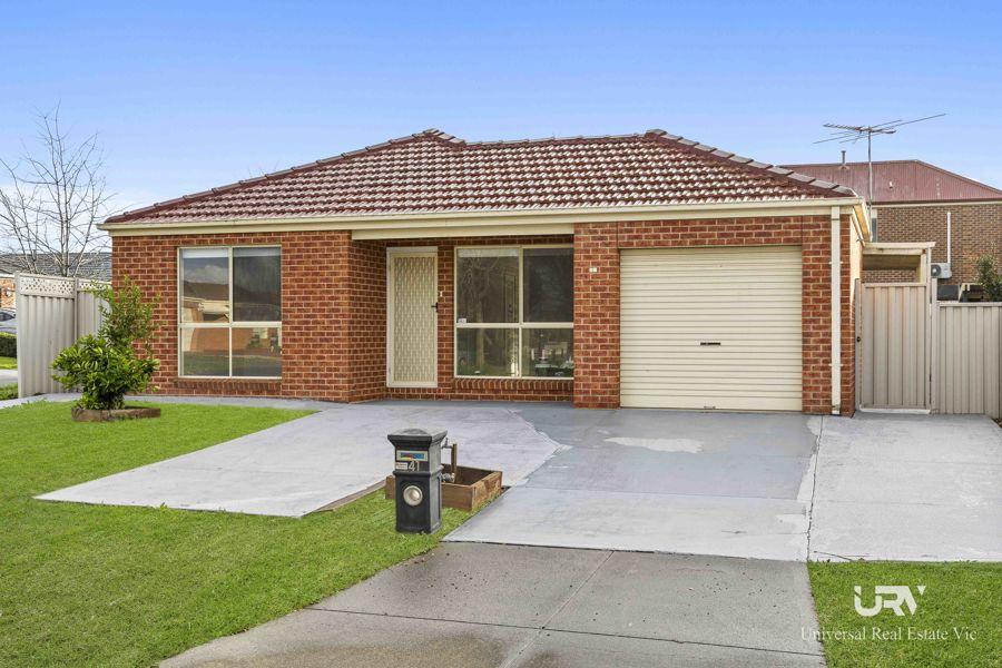41 Woodlea Cres, Craigieburn, VIC 3064