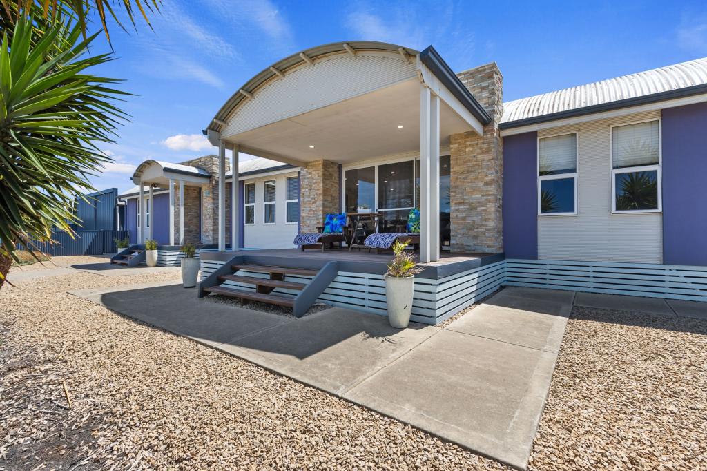 2 MARINER CT, POINT TURTON, SA 5575