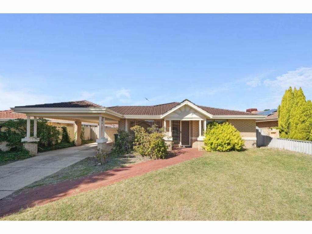 11 Pine Gr, Kardinya, WA 6163