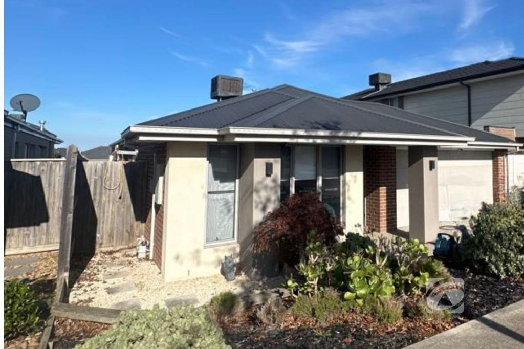74 Hedgevale Dr, Officer, VIC 3809