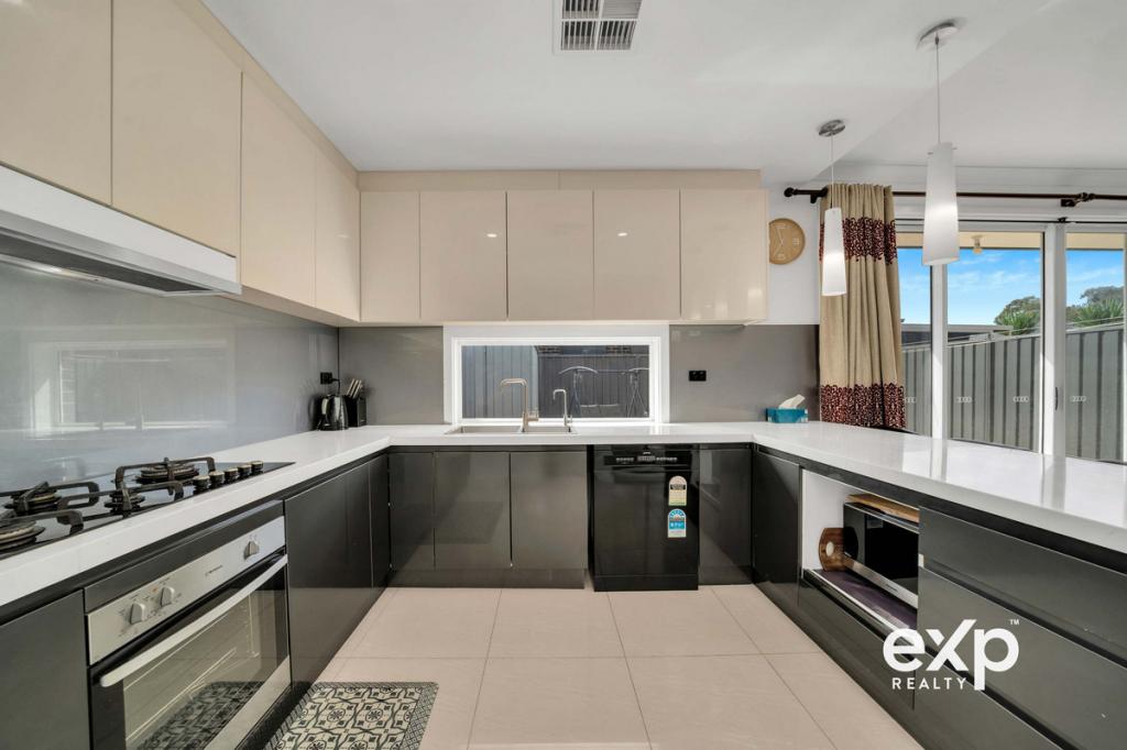 10 Boardwalk Dr, Paralowie, SA 5108