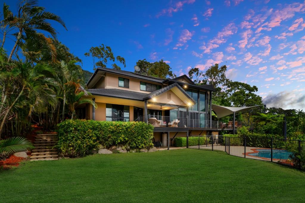 20 Alstonia Cl, Redlynch, QLD 4870