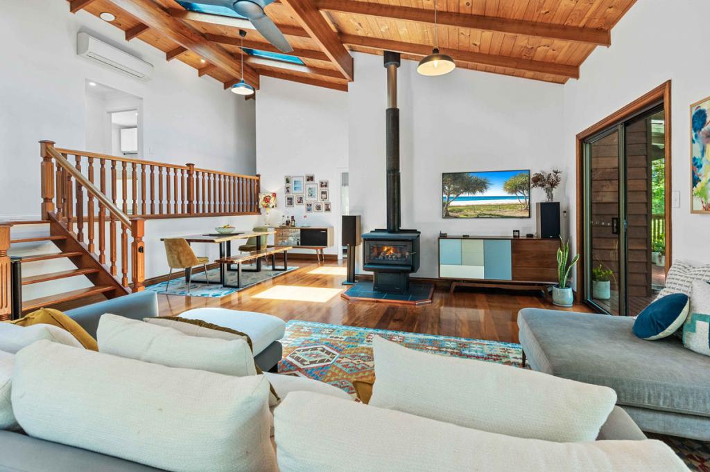 6 Koombahla Dr, Tallebudgera, QLD 4228