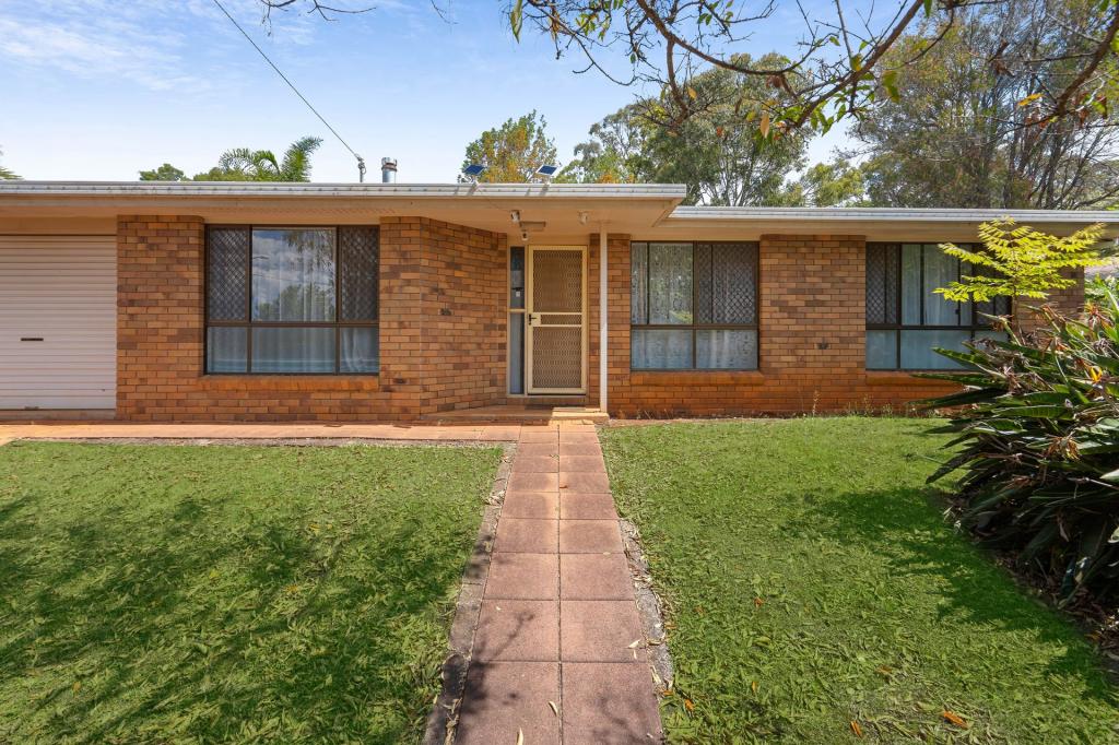 15 Melita Cres, Wilsonton Heights, QLD 4350