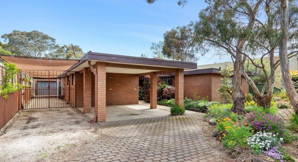 265 Princes Hwy, Werribee, VIC 3030