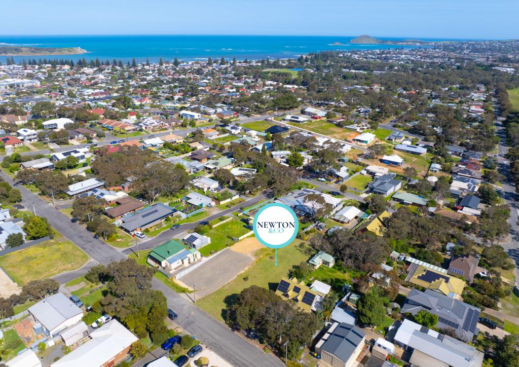 17 Keithalan Ave, Victor Harbor, SA 5211