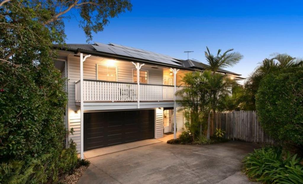83 Hipwood Ave, Coorparoo, QLD 4151