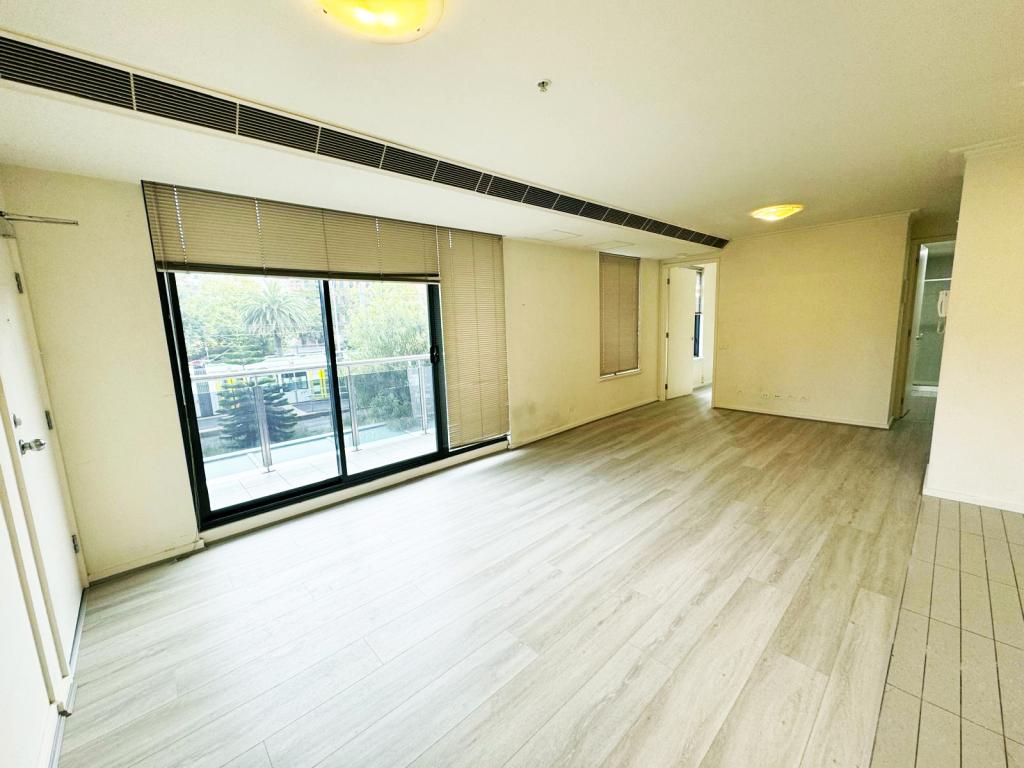 2/61-67 WHITEMAN ST, SOUTHBANK, VIC 3006