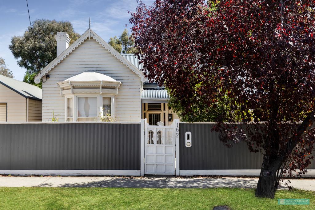 162 Mitchell St, Quarry Hill, VIC 3550