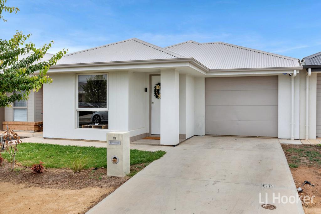 19 Sandalwood Rd, Davoren Park, SA 5113