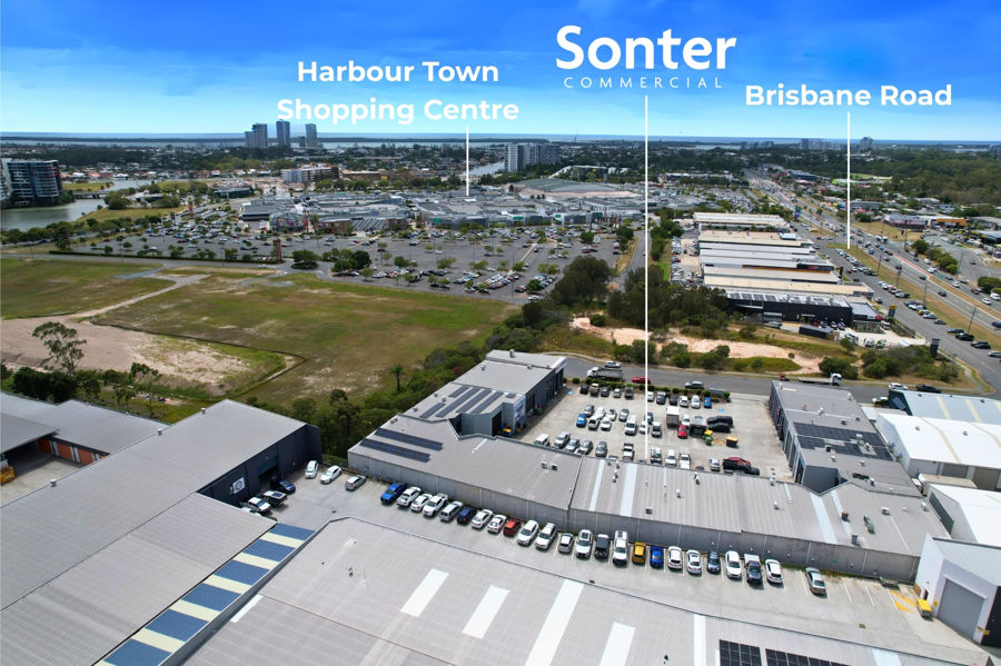 7/8 CENTRE VIEW DR, BIGGERA WATERS, QLD 4216