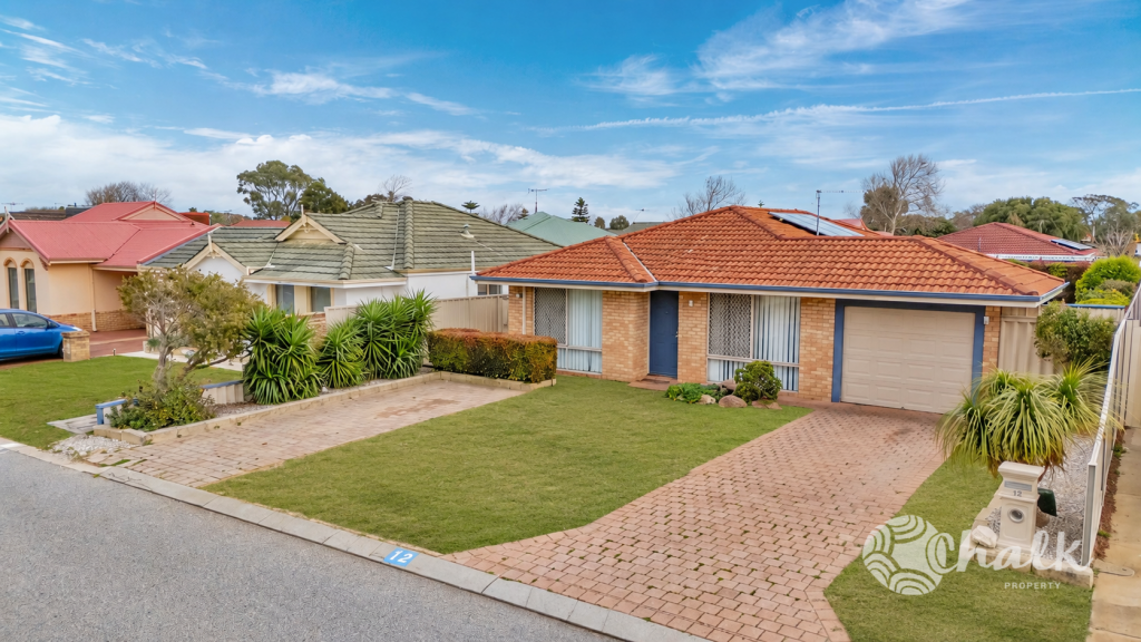 12 Shoalhaven Pl, Waikiki, WA 6169