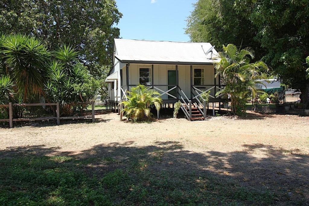 53 Stubley St, Charters Towers City, QLD 4820