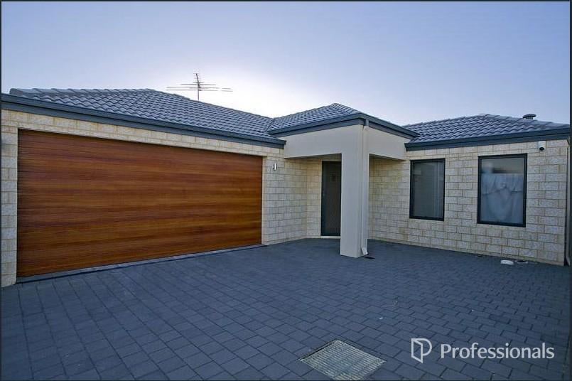 33c St Albans Rd, Nollamara, WA 6061