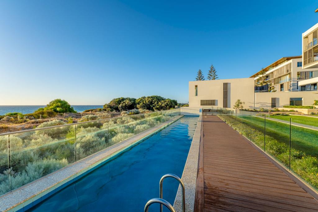 2/23 Ocean Dr, North Coogee, WA 6163