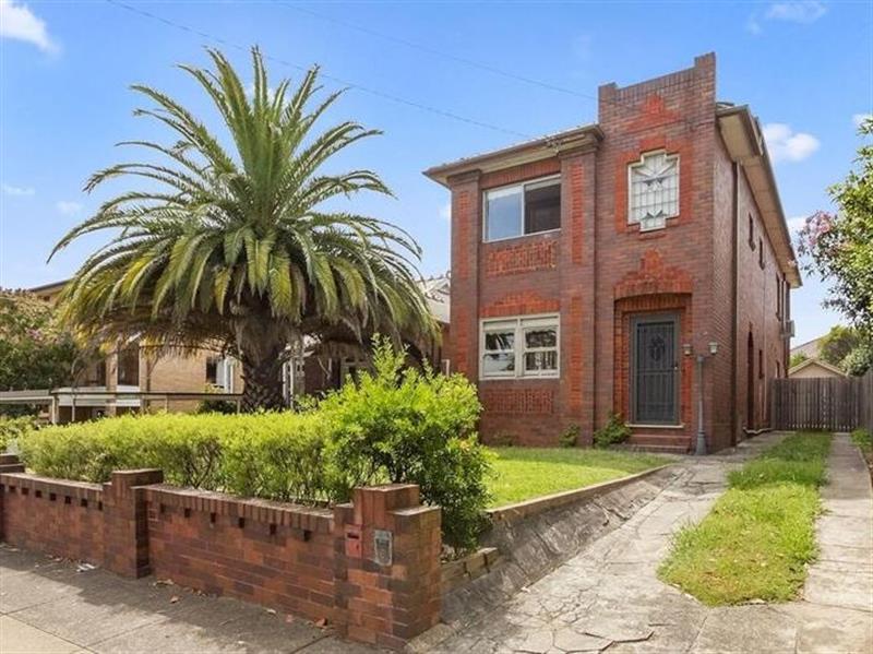 2/6a Hampden St, Ashfield, NSW 2131