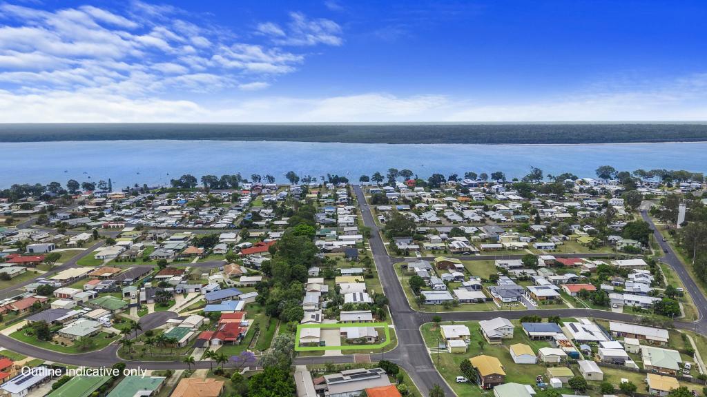 36 Ross St, Burrum Heads, QLD 4659