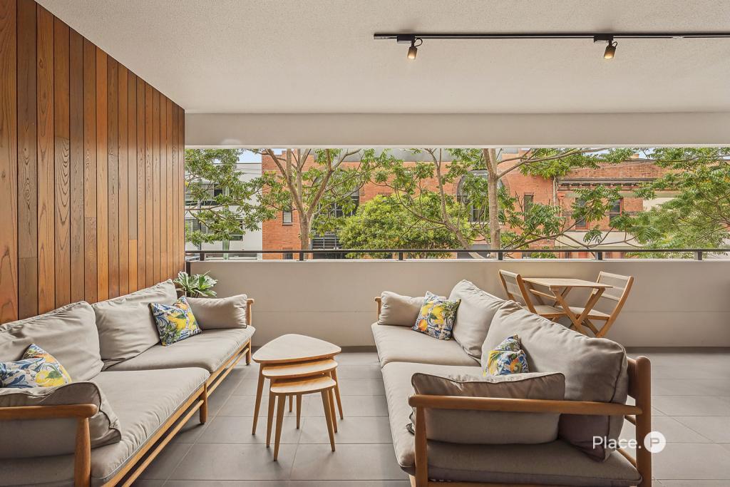 204/38 HELEN ST, TENERIFFE, QLD 4005