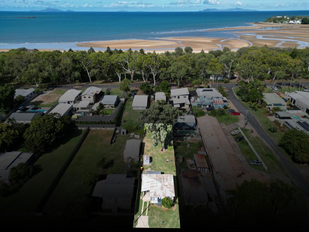 38 Waverley St, Bucasia, QLD 4750