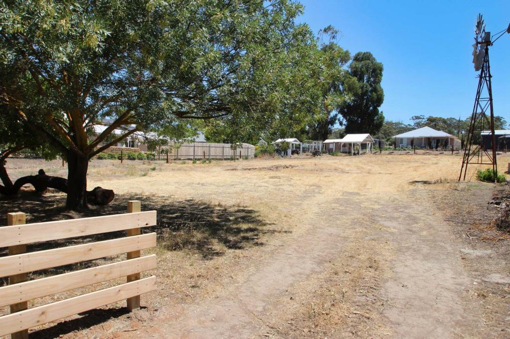 26 West Rd, Watervale, SA 5452