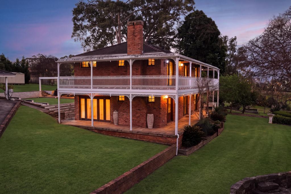 5 Blomfield Rd, Denham Court, NSW 2565