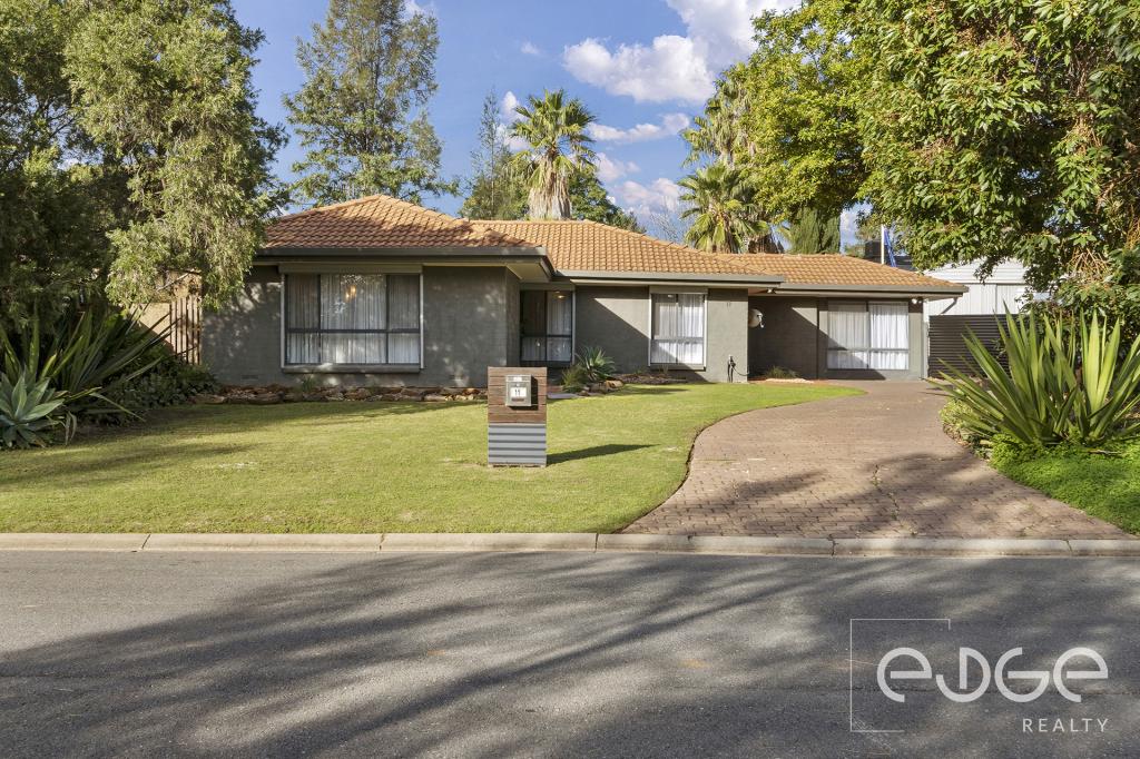 11 Mildera Cres, Craigmore, SA 5114