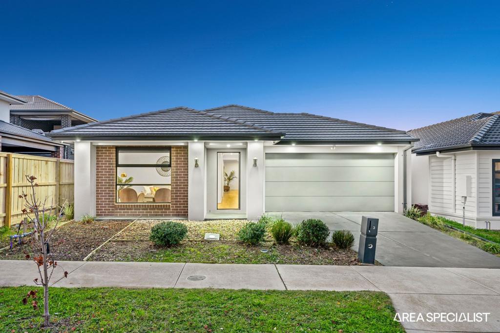 3 Brumich Way, Clyde North, VIC 3978