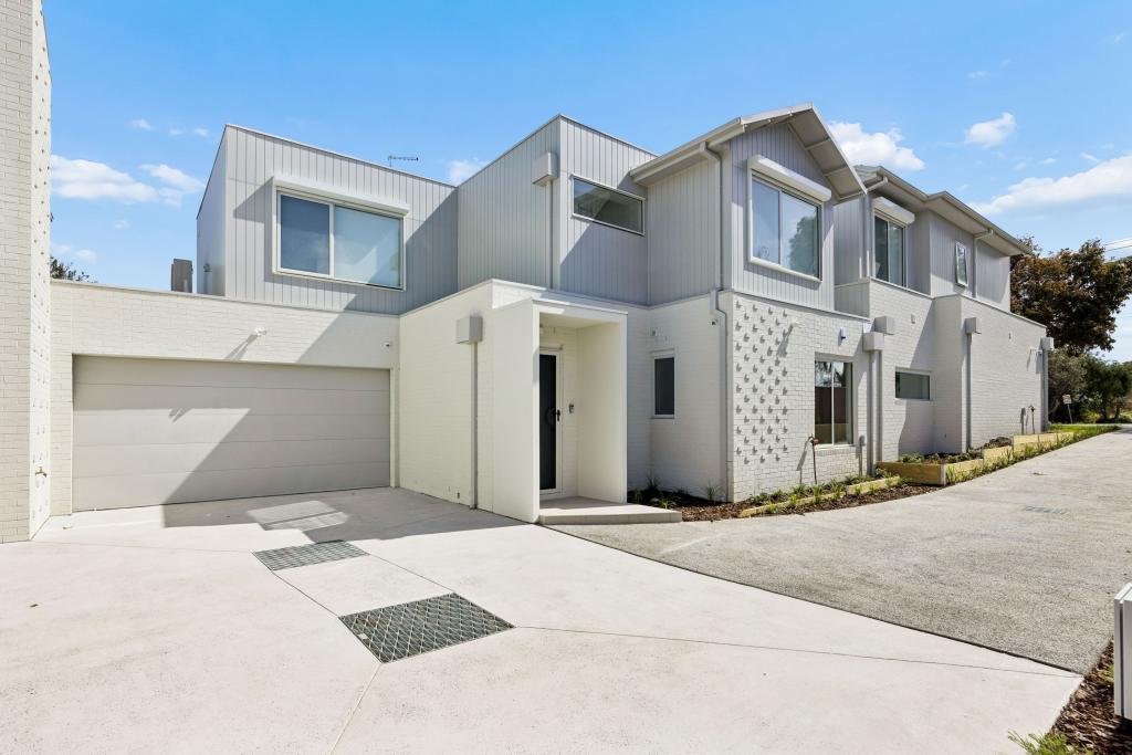 2/167 EASTBOURNE RD, ROSEBUD, VIC 3939