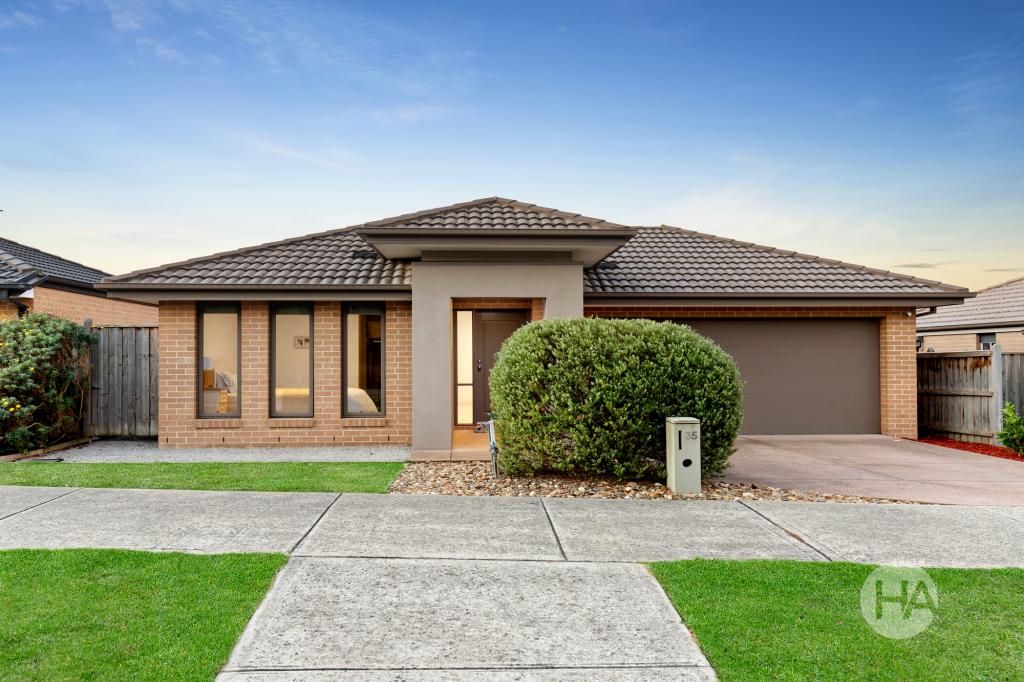 35 GEORGIA WAY, HASTINGS, VIC 3915