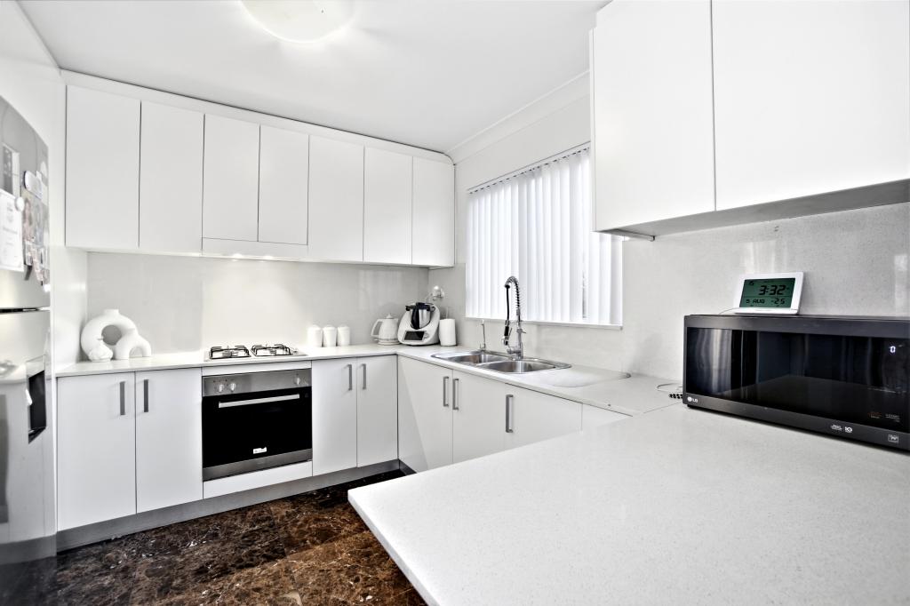 1/129 Mimosa Rd, Greenacre, NSW 2190