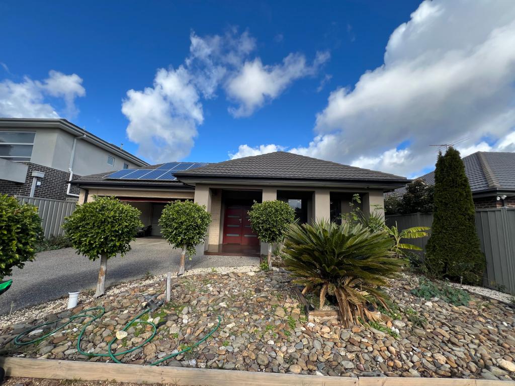 33 Rutherglen Way, Caroline Springs, VIC 3023