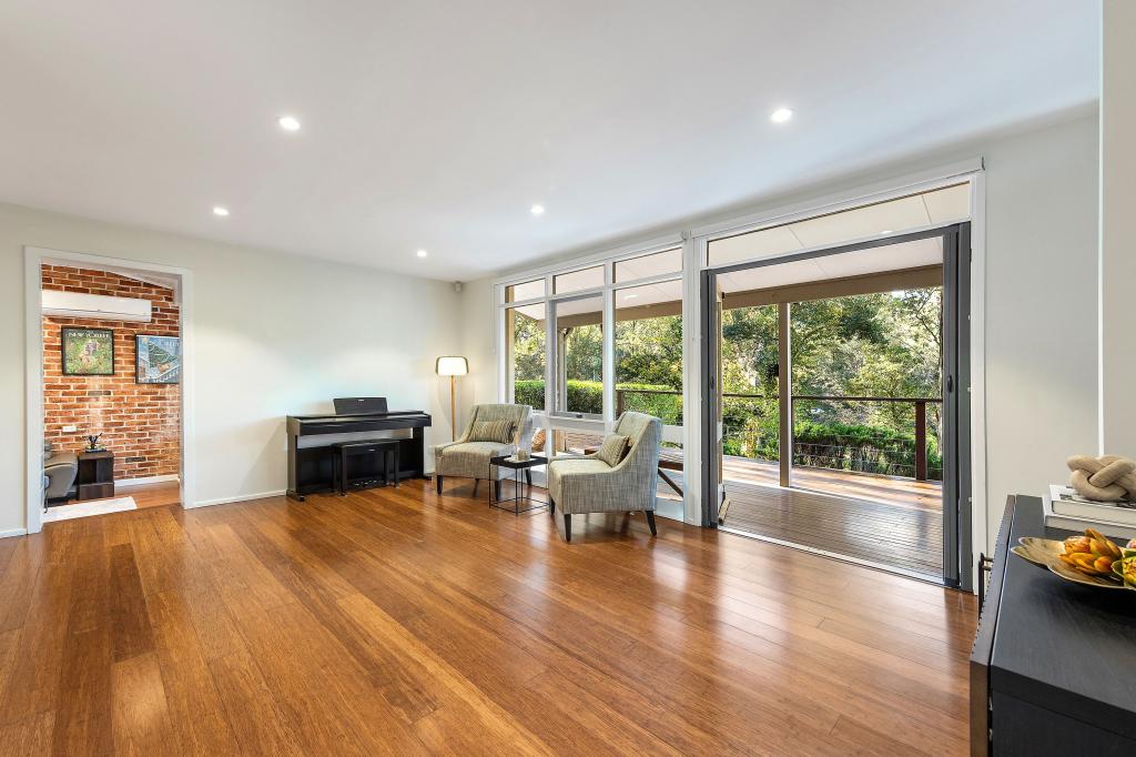 86 Campbell Dr, Wahroonga, NSW 2076
