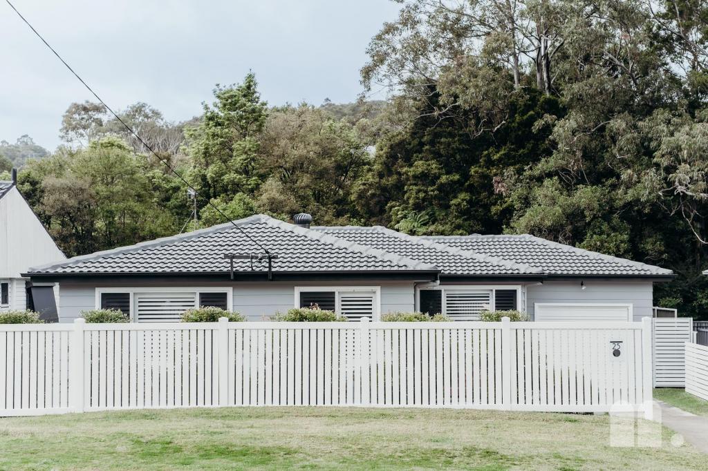 25 Kirkdale Dr, Kotara South, NSW 2289