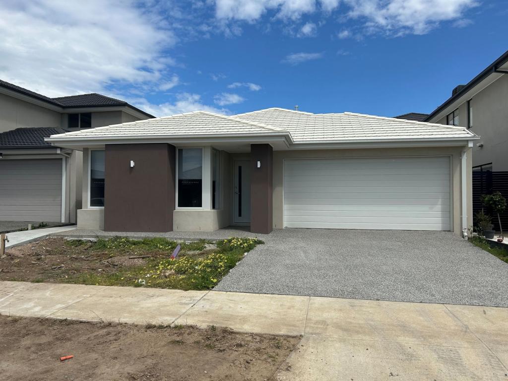 23 KENANA ST, CLYDE NORTH, VIC 3978