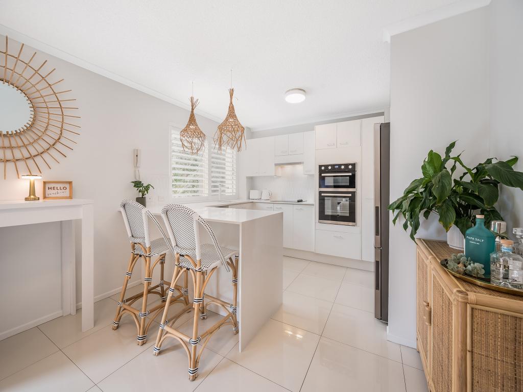 4/11 Saltair St, Kings Beach, QLD 4551